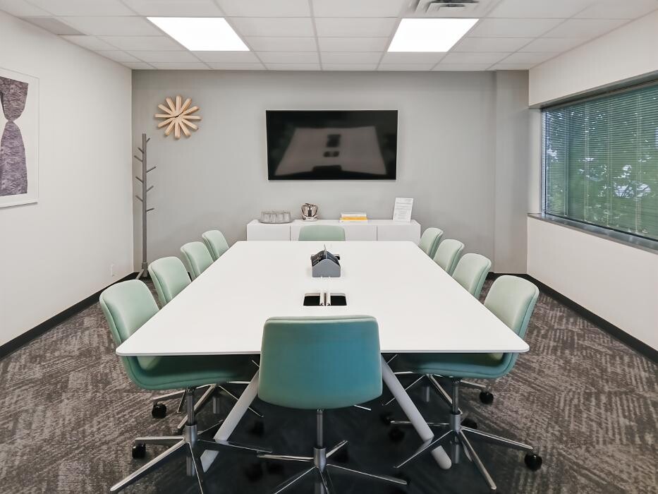 Images Regus North May Avenue