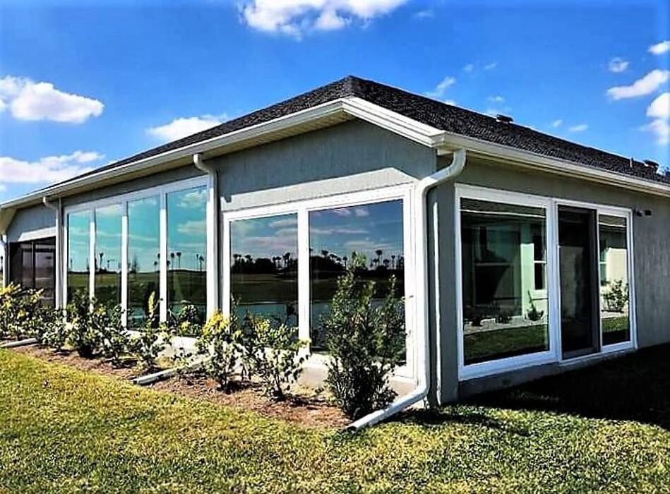 Images All Season Rooms