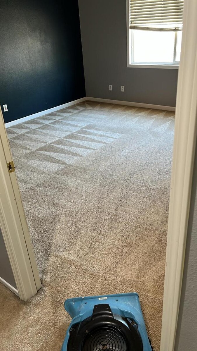 Images Aguilar Carpet Care, LLC