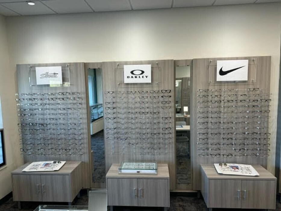 Images Holloway Eye Care & Optique