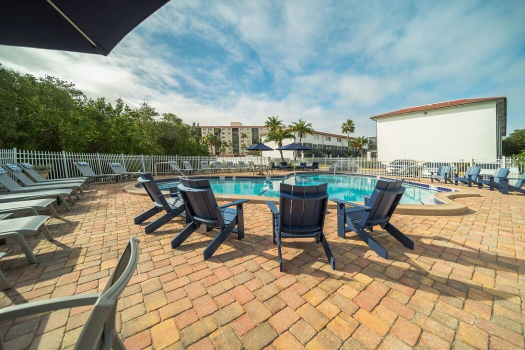 Images Bluestone on the Bay