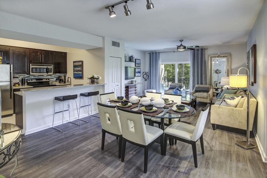Images Avana Cypress Creek