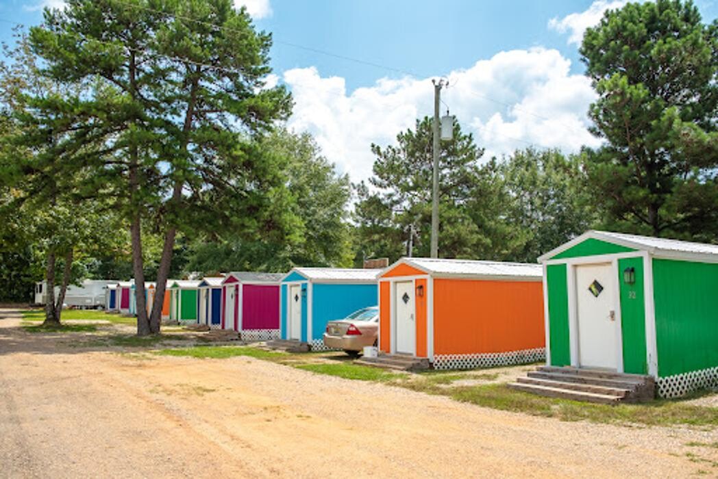 Images Talladega Pit Stop RV & Campground