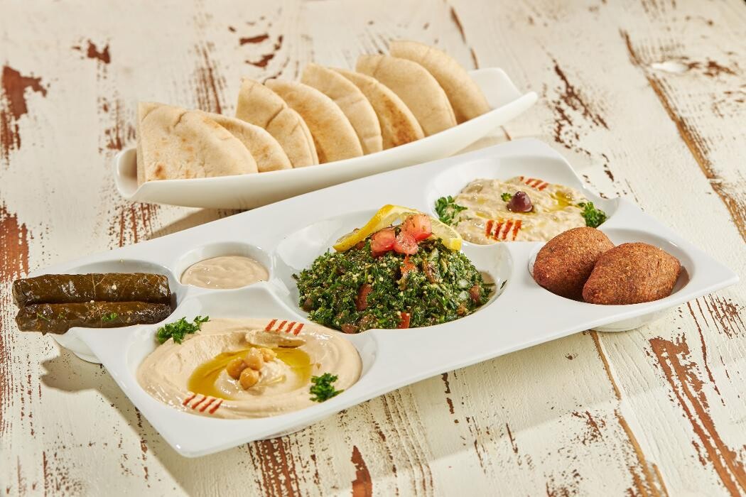 Images Sufrat Mediterranean Grill