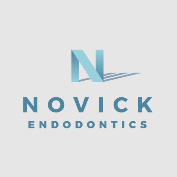 Evan Novick Logo