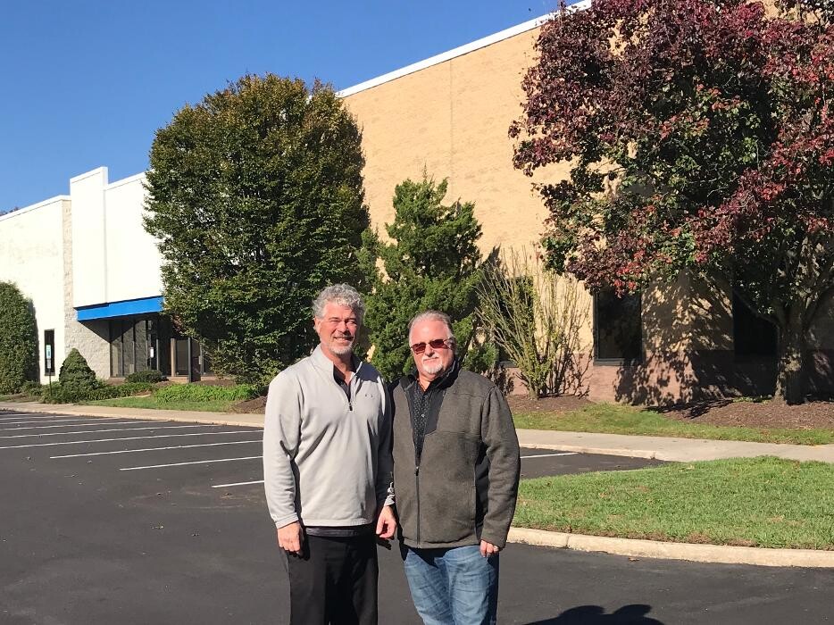 Images Anchor Moving & Storage; agent for Atlas Van Lines