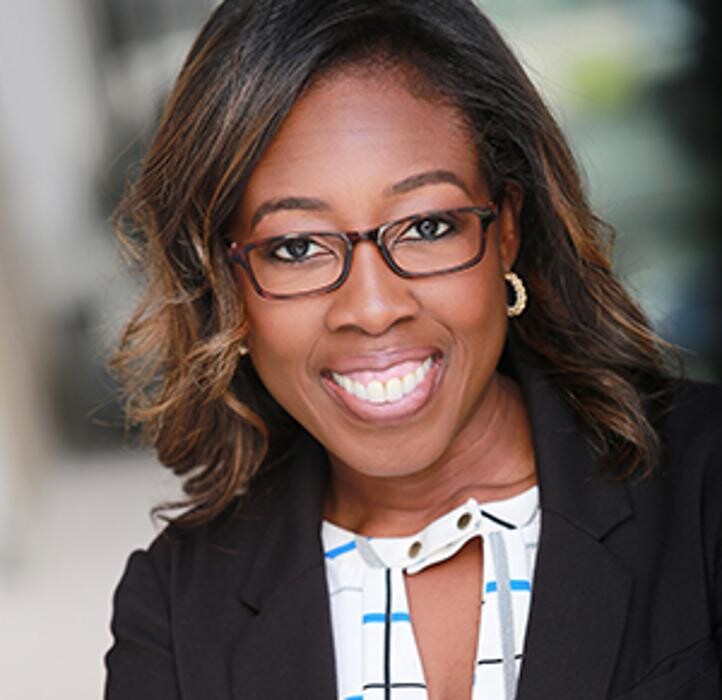 Images Loretta Erhunmwunsee, M.D. | Thoracic Surgeon