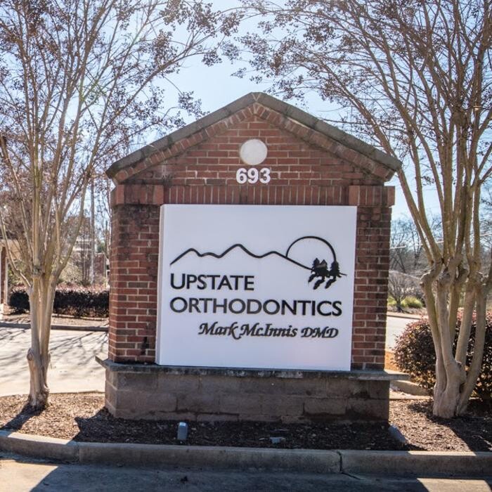 Upstate Orthodontics Logo
