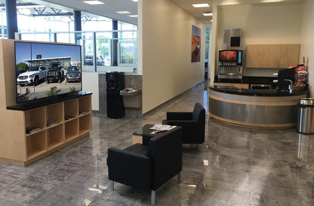 Images Mercedes Benz of St.George Service