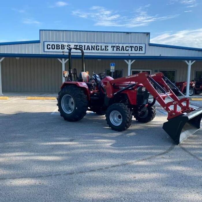 Cobb's Tractor Logo