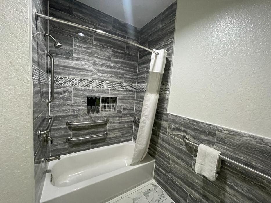 Images Platinum Inn Pasadena / Deer Park Area