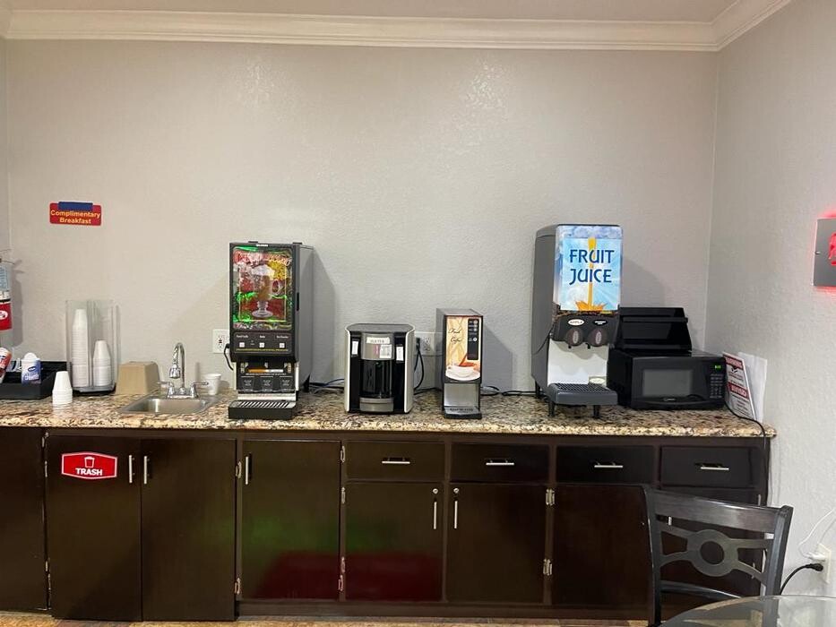 Images Platinum Inn Pasadena / Deer Park Area