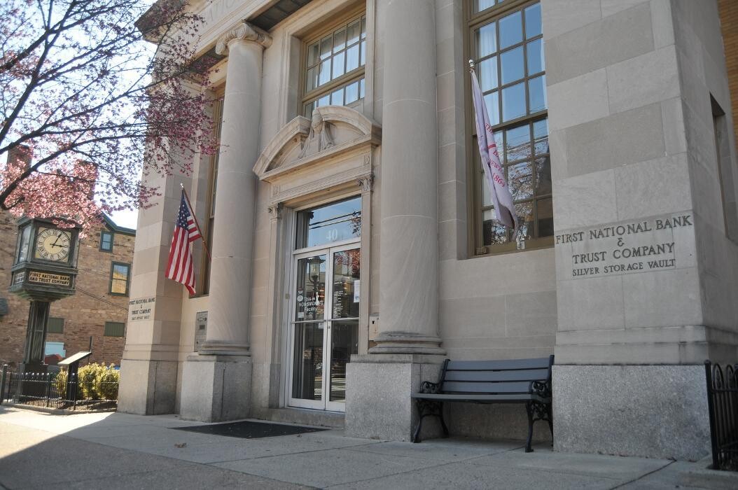 Images The First National Bank & Trust Company