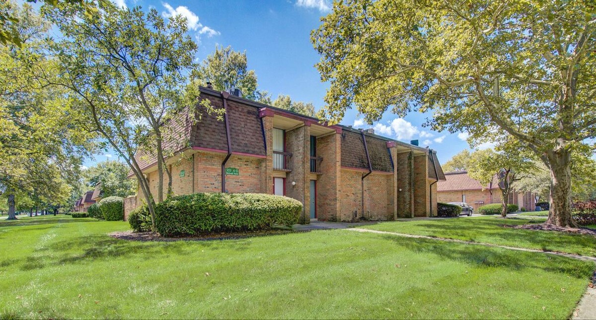 Images The Villages at Eden Crossing