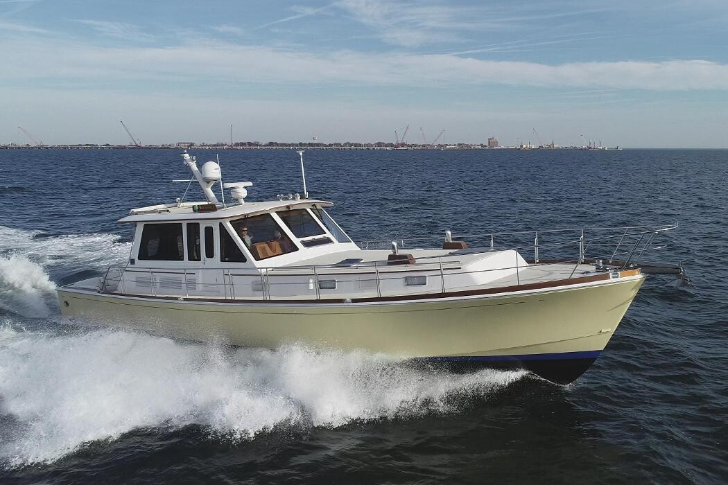 Images HMY Yacht Sales - Charleston