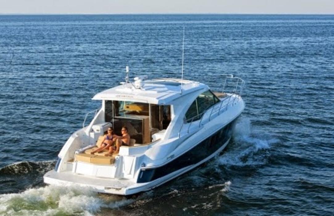 Images HMY Yacht Sales - Charleston