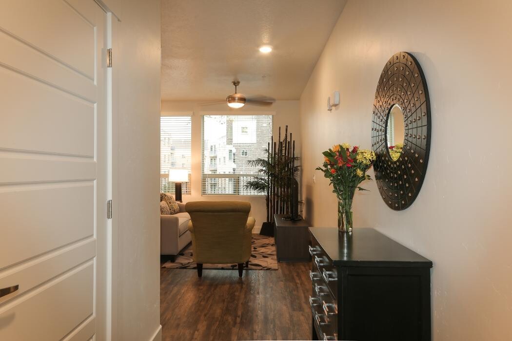 Images North Sixth Apartments
