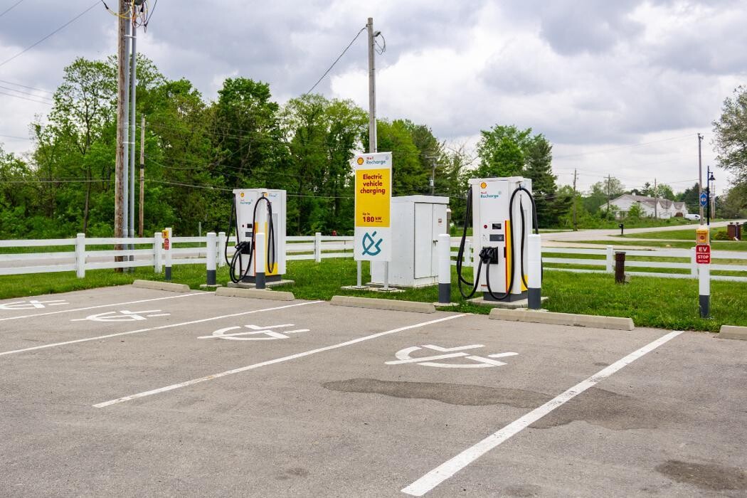 Images Shell Recharge Charging Station