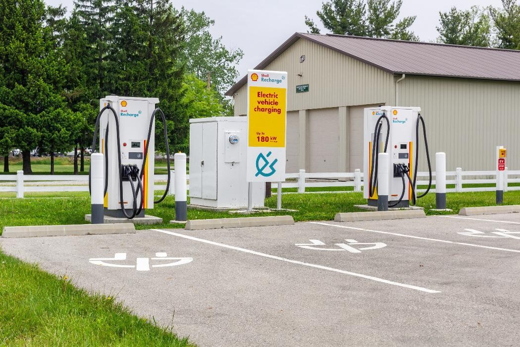 Images Shell Recharge Charging Station