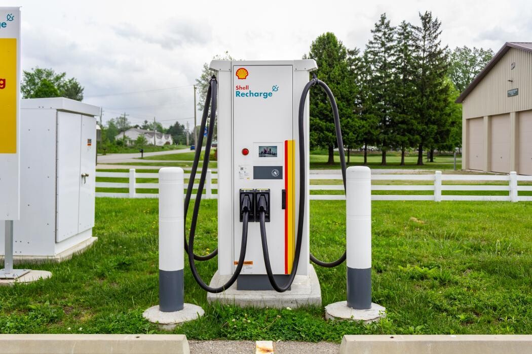 Images Shell Recharge Charging Station