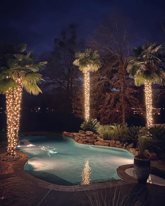 Images Barefoot Lawns & Lights