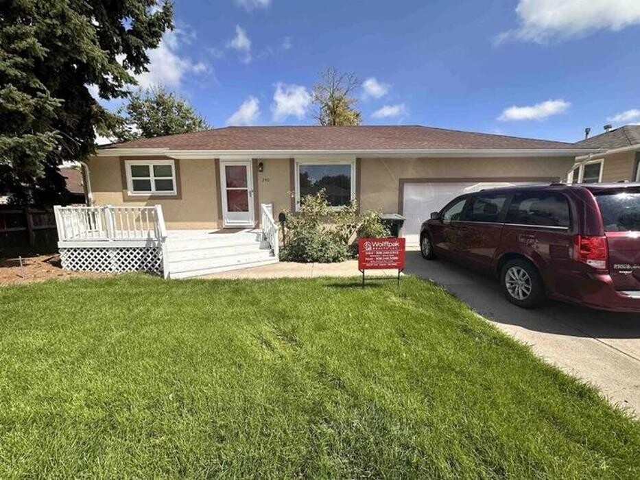 Images Wolffpak Realty LLC