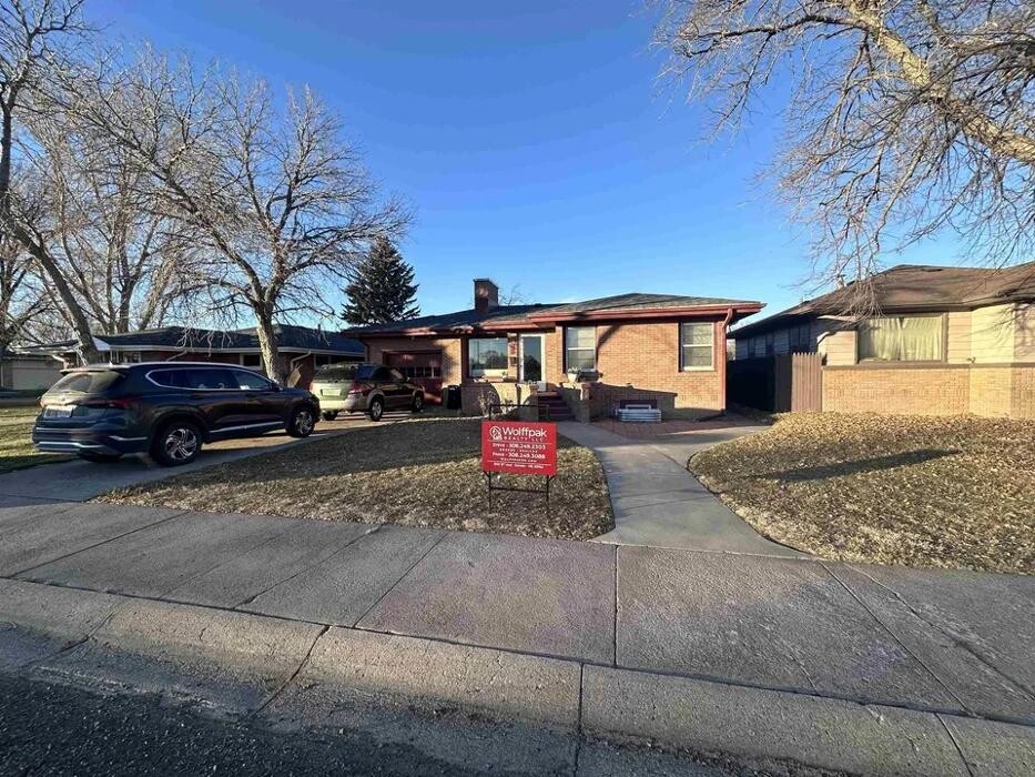 Images Wolffpak Realty LLC
