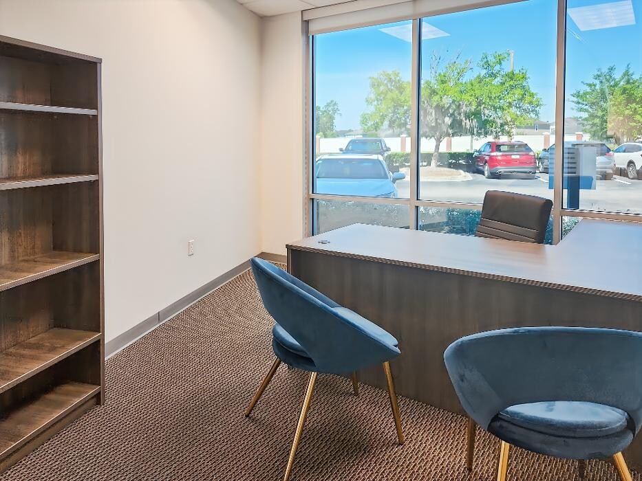 Images Regus Town Center Blvd