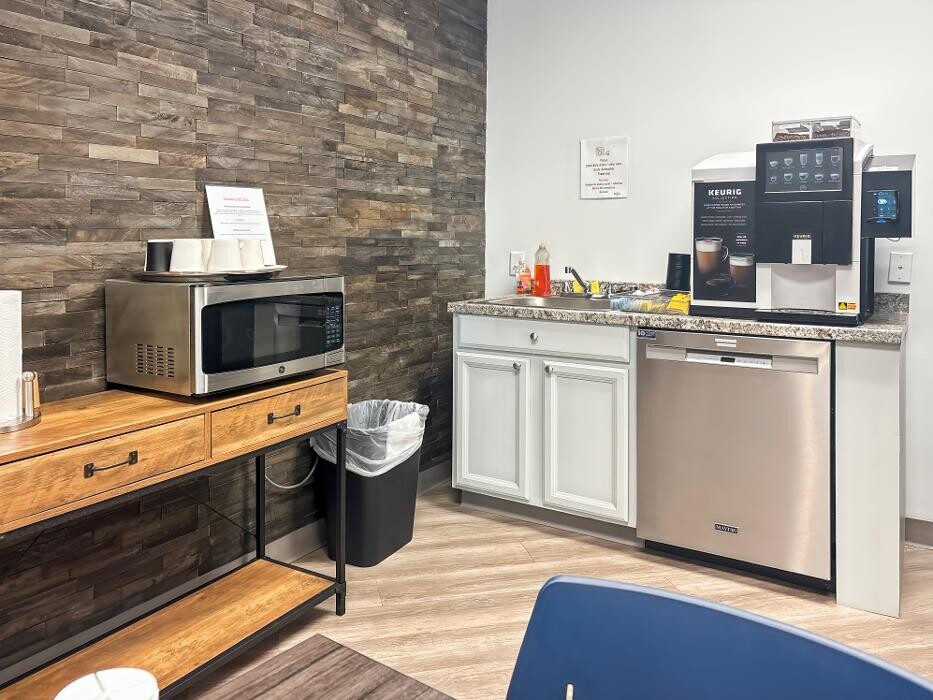 Images Regus Town Center Blvd