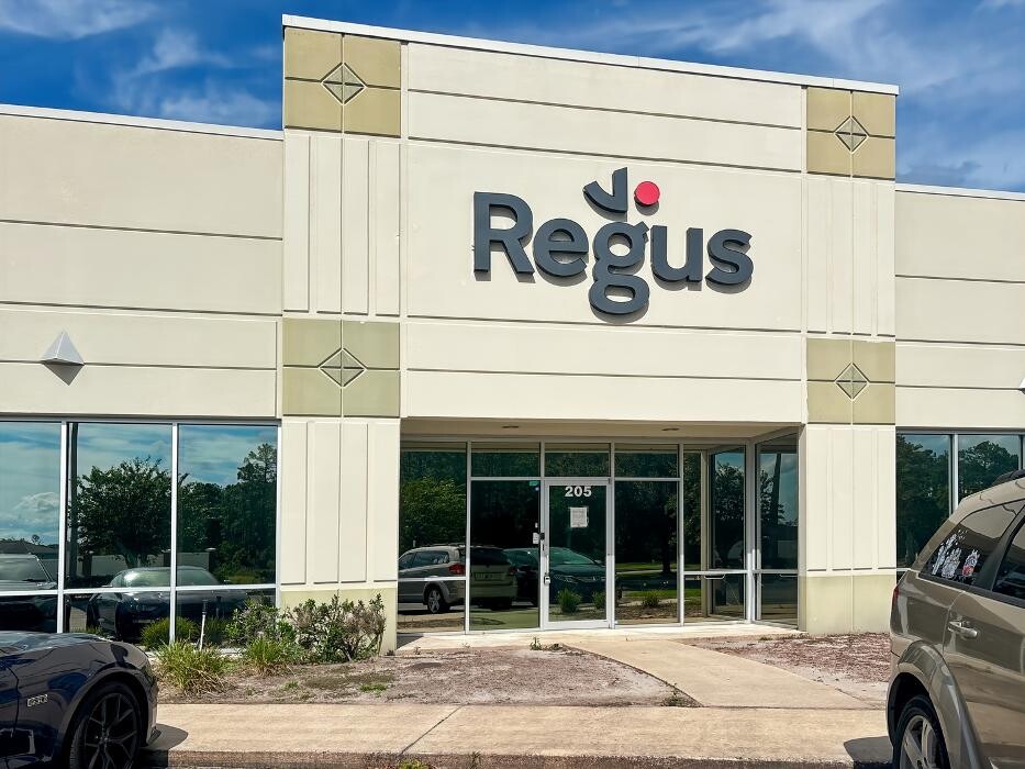Images Regus Town Center Blvd