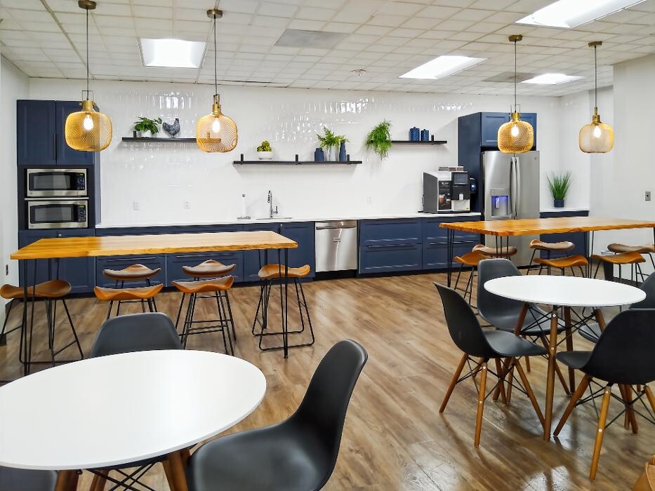 Images Regus Route 10