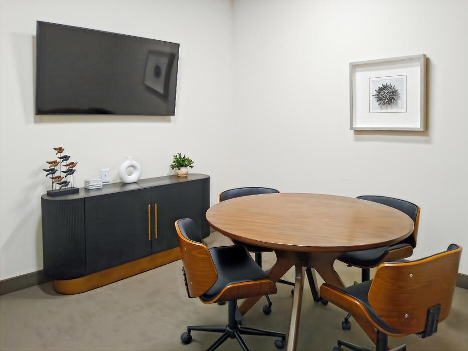 Images Regus Route 10