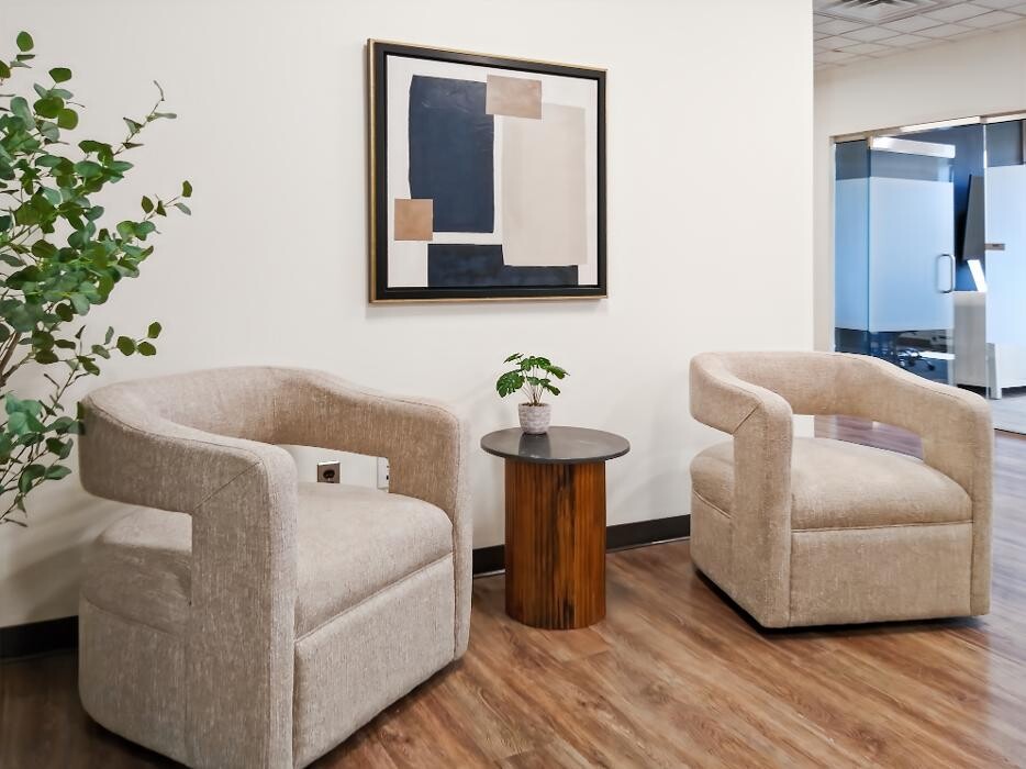 Images Regus Route 10