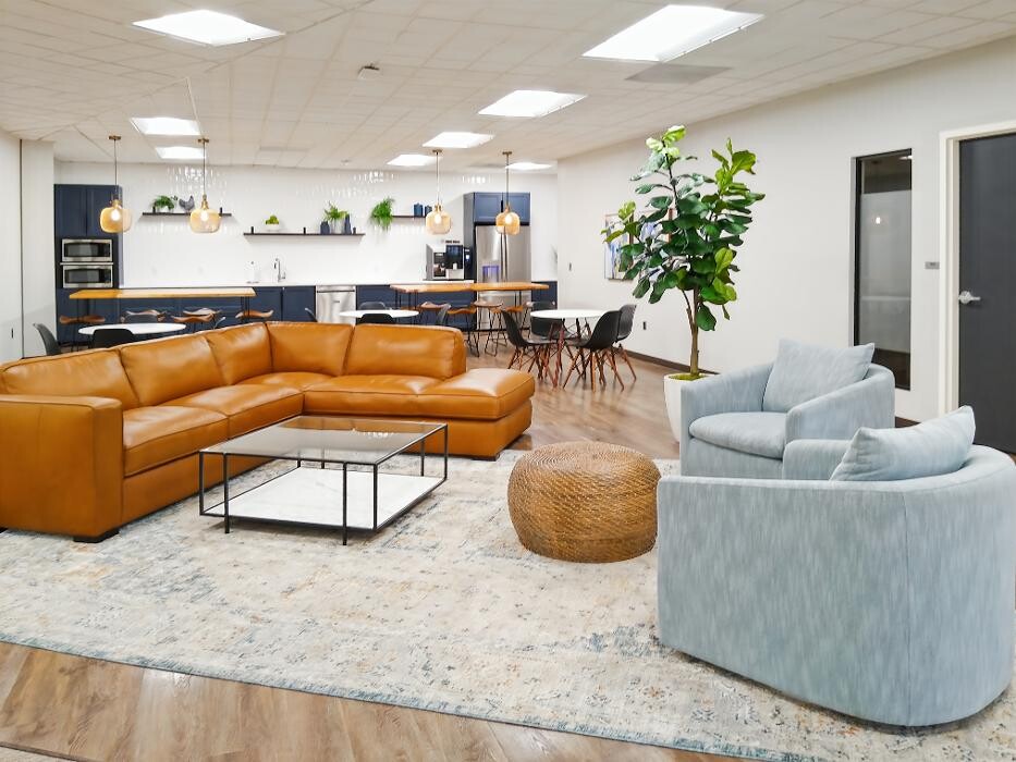Images Regus Route 10