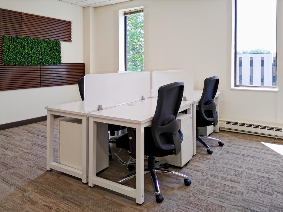 Images Regus Route 10