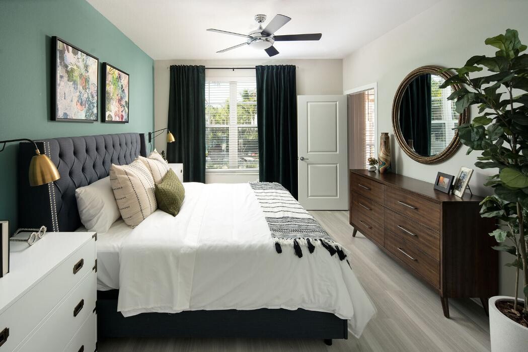 Images The Ensley