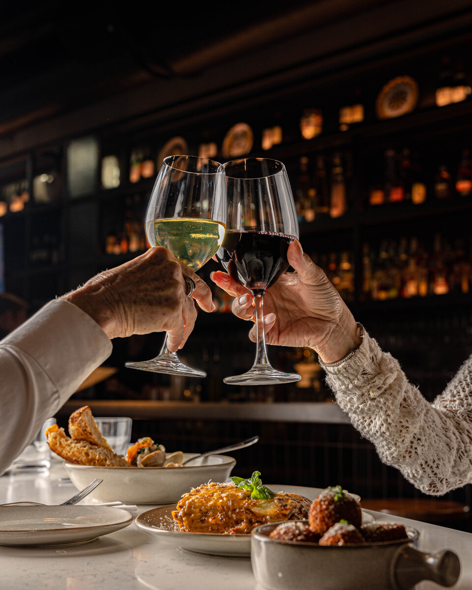 Images Adrienne’s Pizzabar