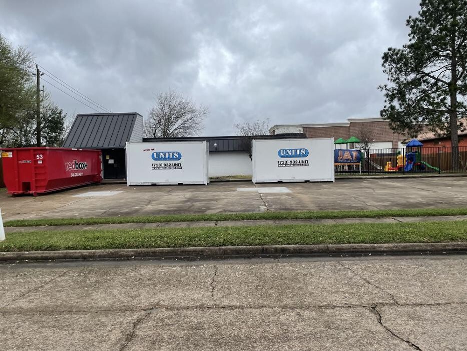 Images UNITS Mobile Storage of Houston