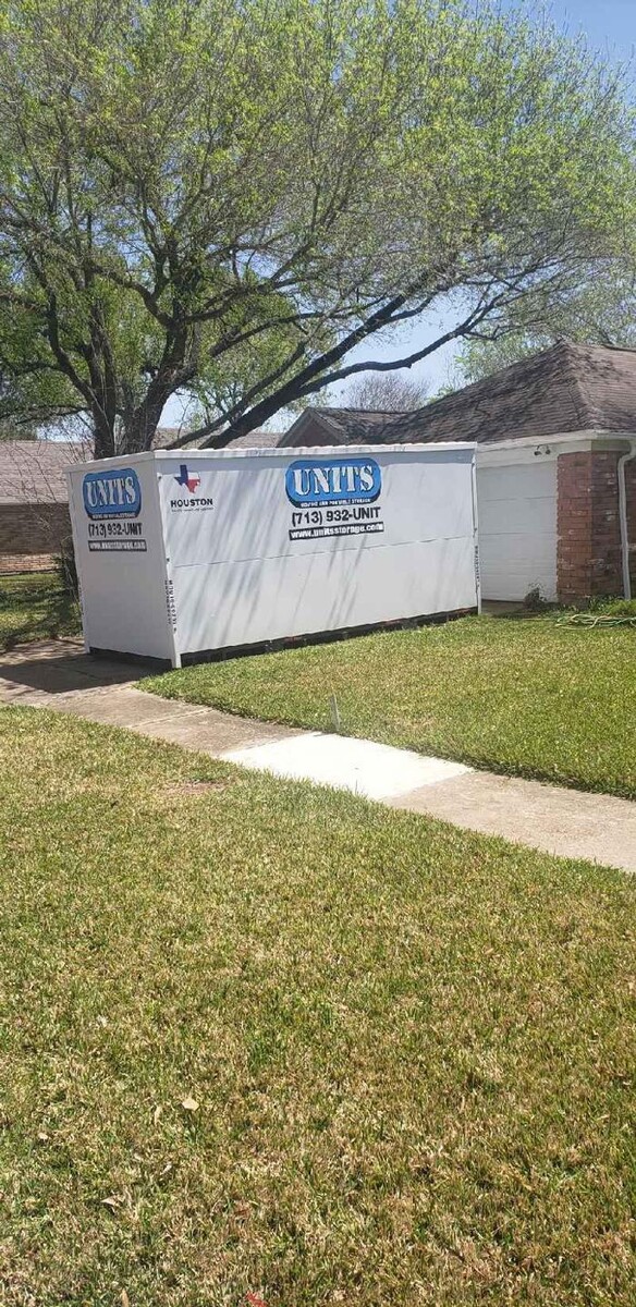 Images UNITS Mobile Storage of Houston