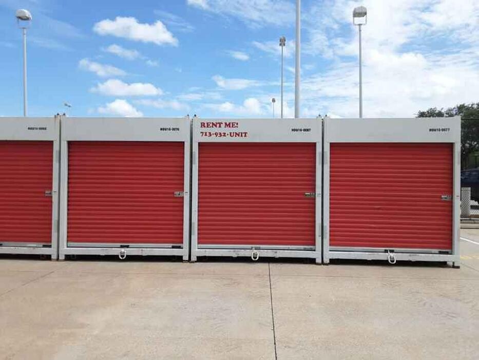 Images UNITS Mobile Storage of Houston