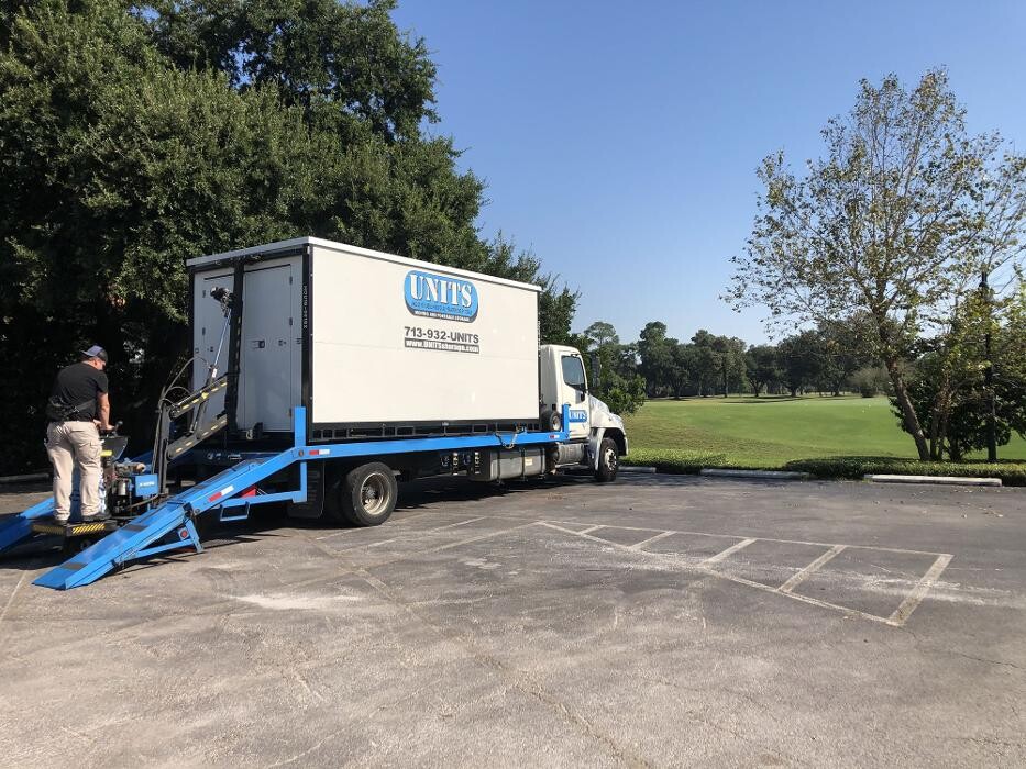 Images UNITS Mobile Storage of Houston
