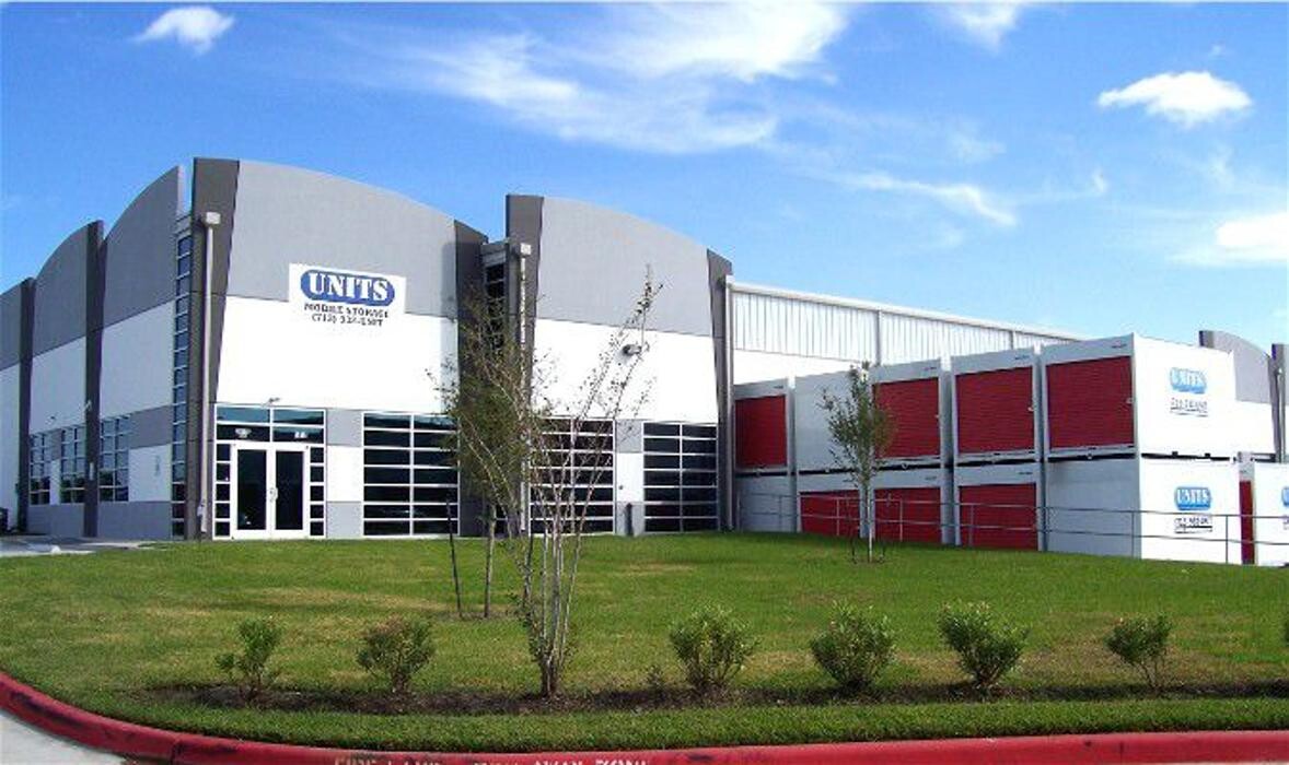 Images UNITS Mobile Storage of Houston