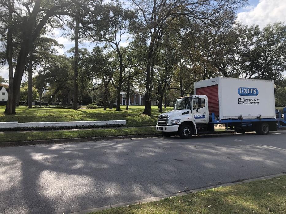 Images UNITS Mobile Storage of Houston