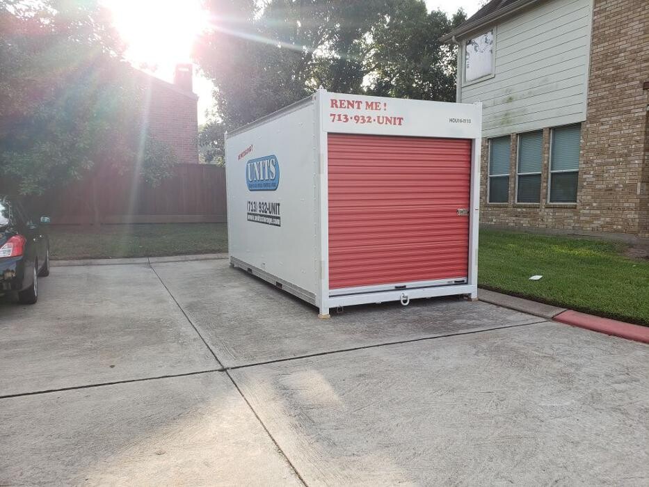 Images UNITS Mobile Storage of Houston