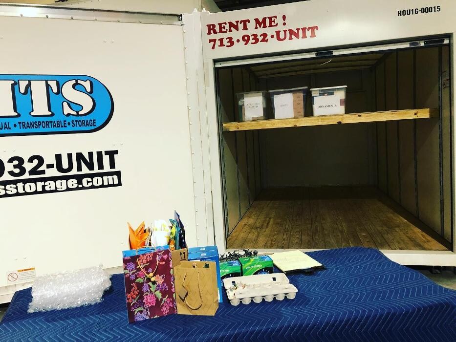 Images UNITS Mobile Storage of Houston