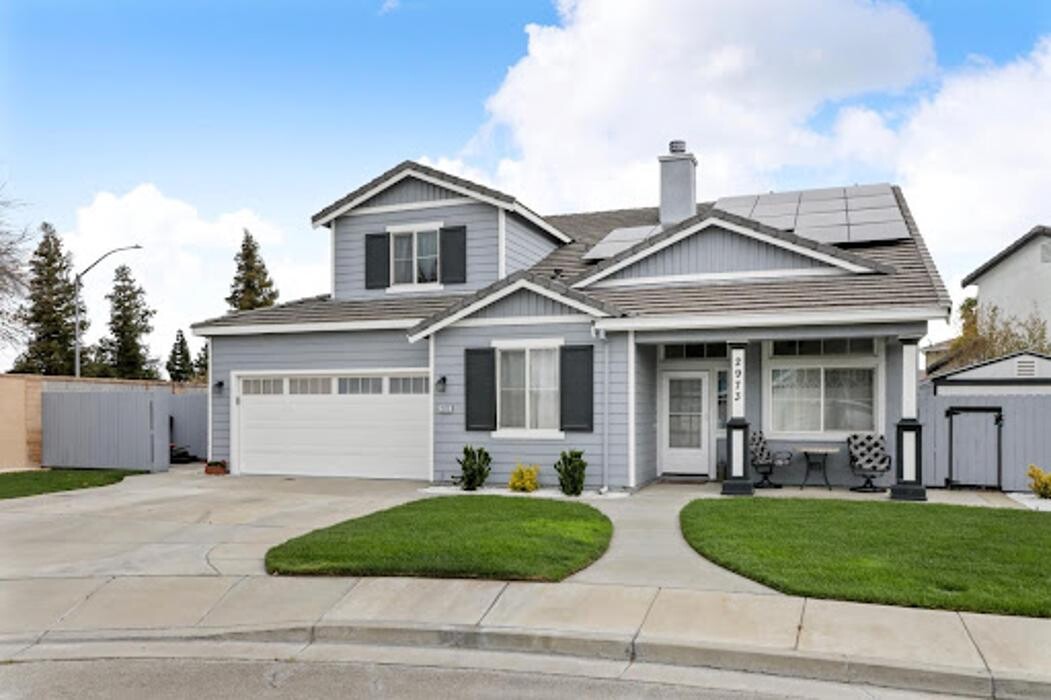 Images Christin Robison, Realtor, HomeSmart PV & Associates