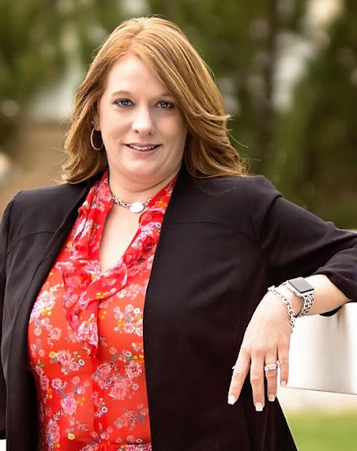 Images Christin Robison, Realtor, HomeSmart PV & Associates