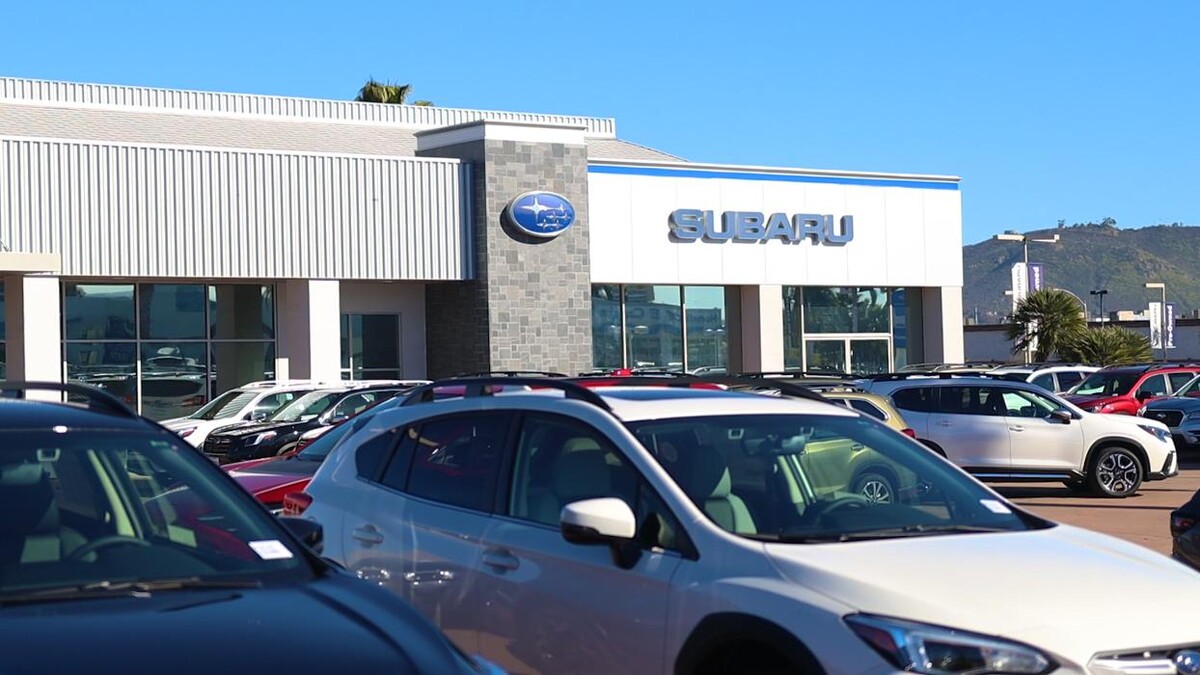 Images Summit Subaru El Cajon