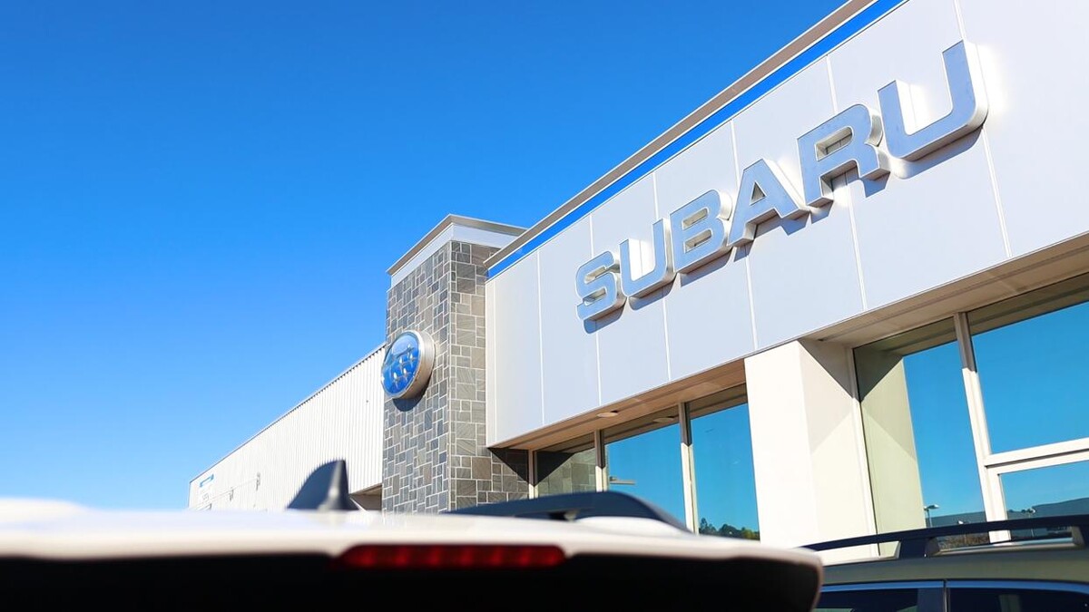 Images Summit Subaru El Cajon