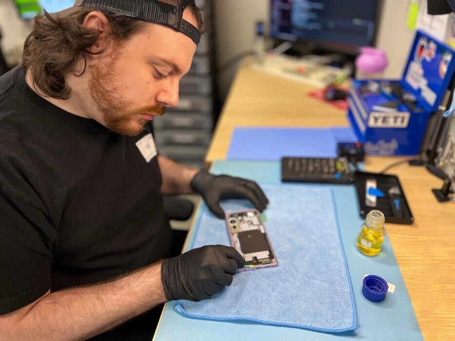 Images uBreakiFix - Phone and Computer Repair